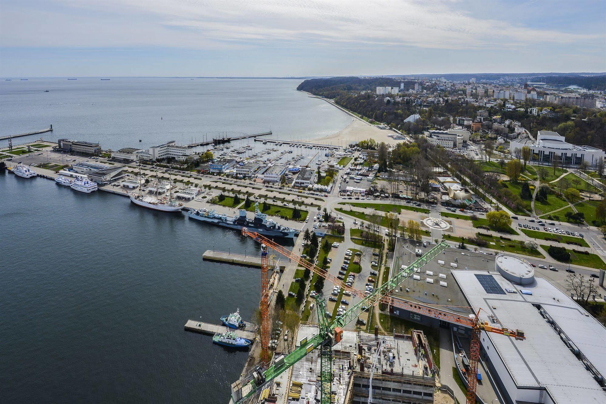 Apartament Sea Towers グディニャ エクステリア 写真