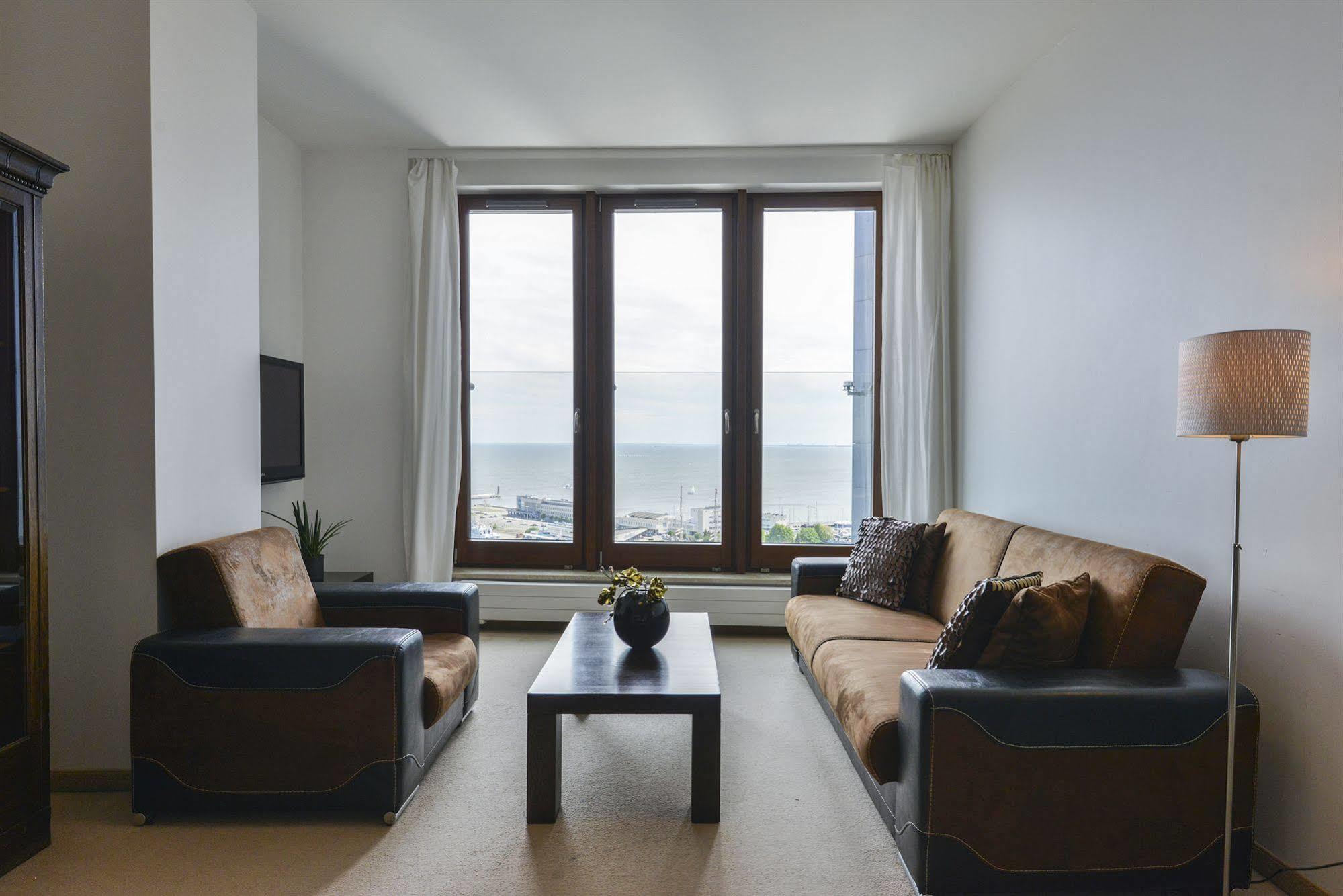 Apartament Sea Towers グディニャ エクステリア 写真
